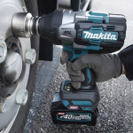 Makita Llave de impacto BL 40Vmáx XGT 3/4” 1.800 Nm TW001GZ con cargador, maleta y baterías